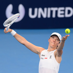 Εκτός Wimbledon η Ριμπάκινα και η υπερασπίστρια Σφιόντεκ - Το πρόγραμμα της φάσης των «16»