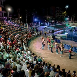 FIBA Masters Open: Μια φαντασμαγορική τελετή έναρξης με φόντο τη θάλασσα